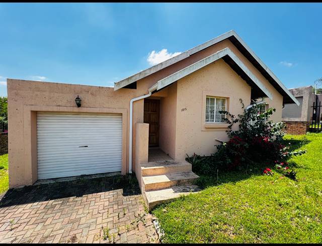 2 BEDROOM FREEHOLD FOR SALE IN STONEHENGE EXT 5